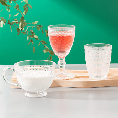 Altmodische Gläser perlenbesetzter Schuhnagel-Glastrinkbecher-Crystal Tumblerss 260ml